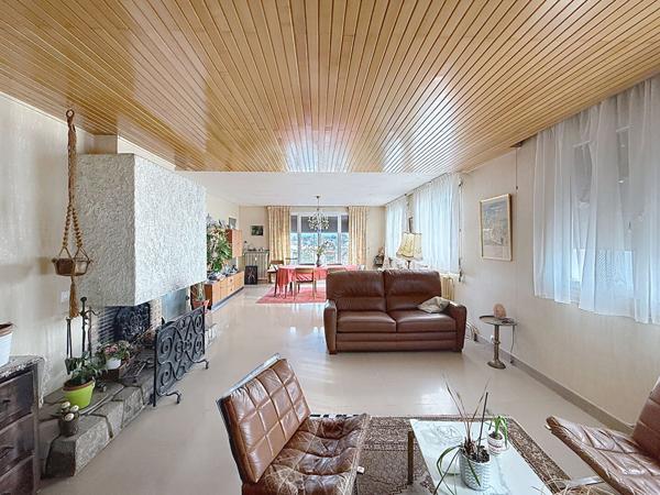 DANTON 128 m² dernier étage très lumineux, terrasse, vue, 2 caves, 2 stationnements