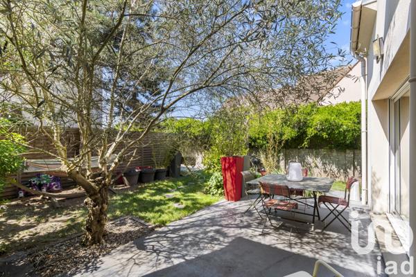 Maison à vendre 7 pièces 198 m² Saclay