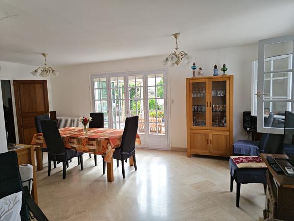 Maison 5 pièces 182 m2 Toutes les caractéristiques