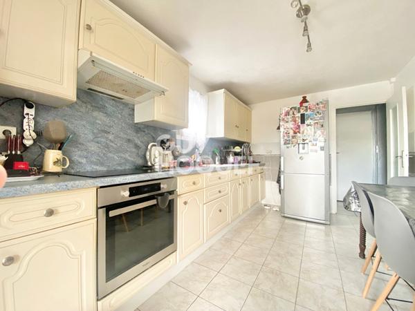 Charmante maison lumineuse de 104m² avec terrasse couverte sur Puyoo.