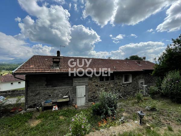 maison de village vue PYRENEES sur TUZAGUET
