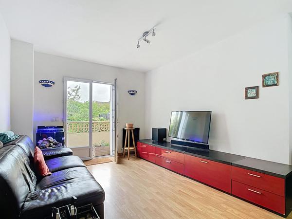 Maison familiale avec jardin, garage et sous-sol total