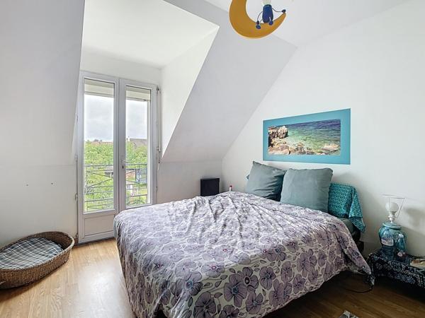 Maison familiale avec jardin, garage et sous-sol total