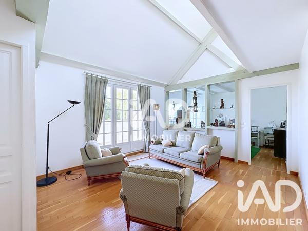 Maison à vendre 9 pièces 209 m² Varennes-Jarcy