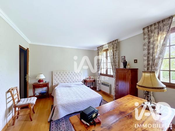 Maison à vendre 9 pièces 209 m² Varennes-Jarcy