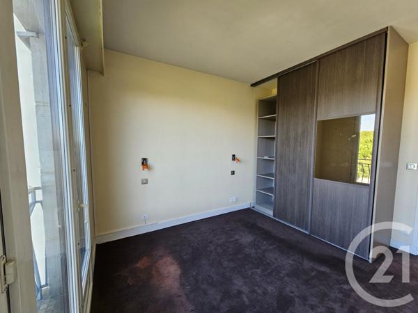 Appartement F4 à vendre  4 pièces - 85,57 m2 ST MAUR DES FOSSES - 94