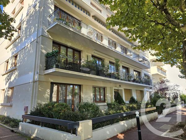 Appartement F4 à vendre  4 pièces - 85,57 m2 ST MAUR DES FOSSES - 94