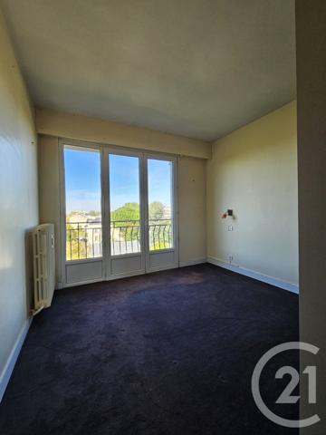 Appartement F4 à vendre  4 pièces - 85,57 m2 ST MAUR DES FOSSES - 94