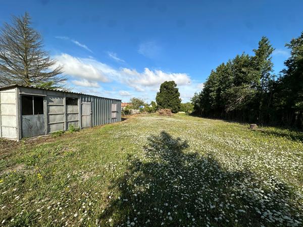 86200 LOUDUN Terrain Loudun 1243 m2