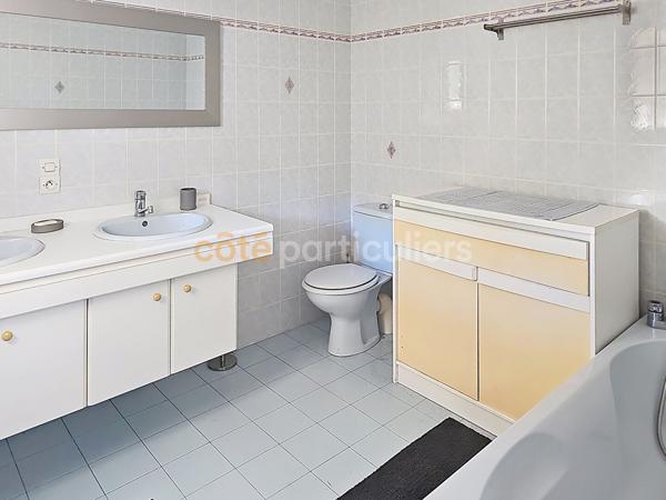 Vente
                Maison138,15 m² - 5 Pièces -
                    RIVEDOUX PLAGE (17940)