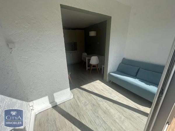 Appartement à louer 2 pièces 26.88m² Fréjus (83600)