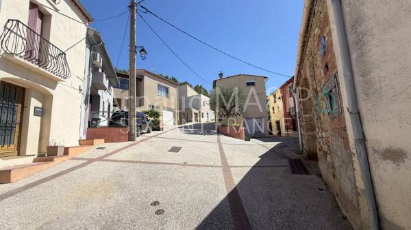 CHARMANTE MAISON DE VILLAGE ENTIEREMENT RENOVEE, GARAGE, TERRASSE, JOLIE VUE