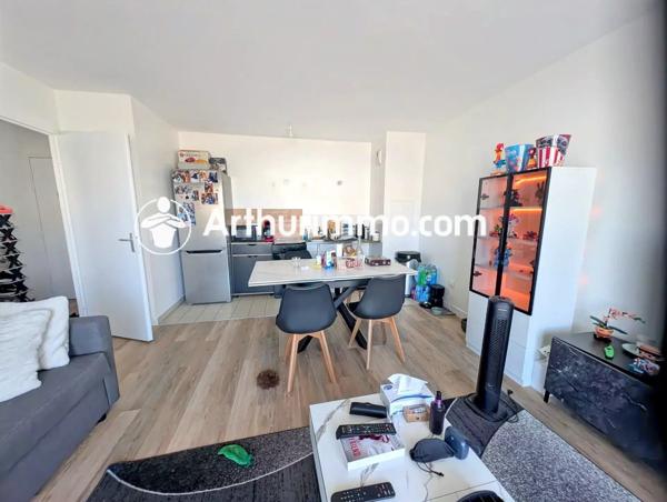 Vente                                                      Appartement
                        
                     2 pièces                      41 m2                     à Vert-Saint-Denis