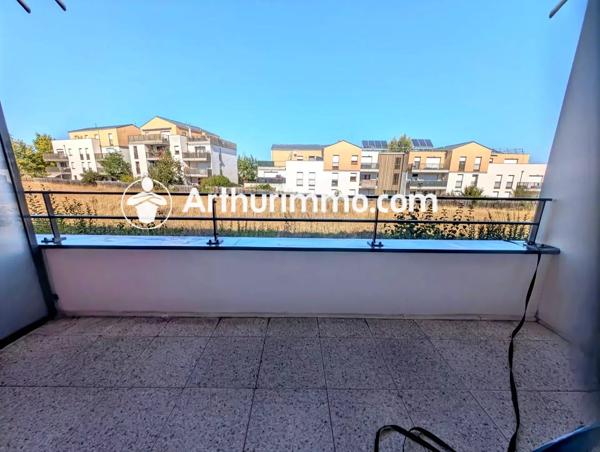 Vente                                                      Appartement
                        
                     2 pièces                      41 m2                     à Vert-Saint-Denis