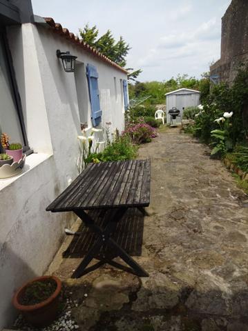 Maison de plain-pied avec jardin proche plage et port