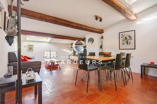 Appartement
                                                                                                                                                                                                                                                                                                                        3 pièce(s)                                                                                                                                                                                                          3 chambre(s)                                                                                                                                                                                                          80  m²