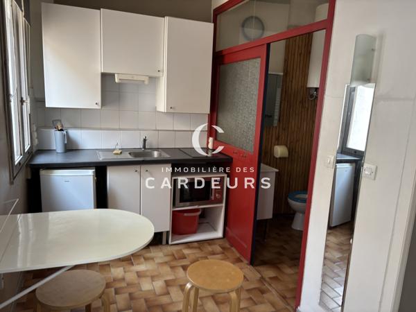 Studio
                                                                                                                                                                                                                                                                                                                        1 pièce(s)                                                                                                                                                                                                                                                                                                                              24  m²