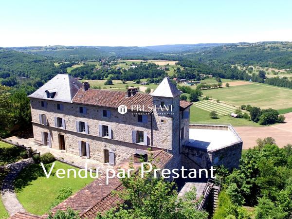 Figeac – Maison de maître avec vue époustoufflante sur la vallée du Lot – 510m2 – totalement restaurée., FIGEAC