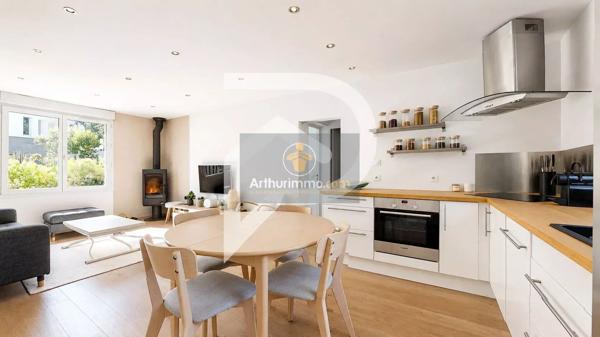 Vente                                                      Maison
                        
                     5 pièces                      96 m2                     à Le Pecq