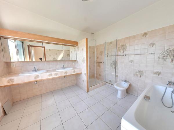 Maison Bry Sur Marne 5 pièce(s) 147m²