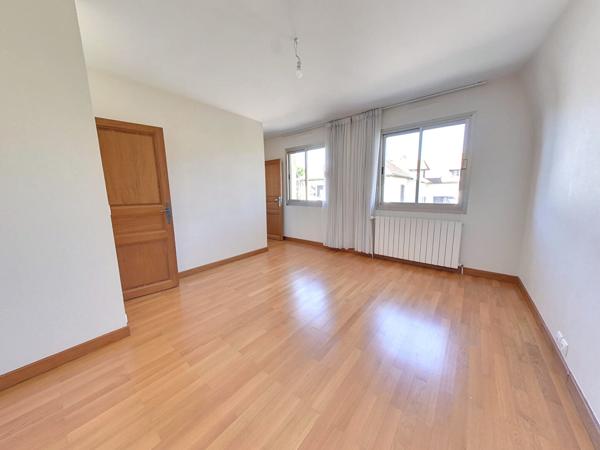 Maison Bry Sur Marne 5 pièce(s) 147m²