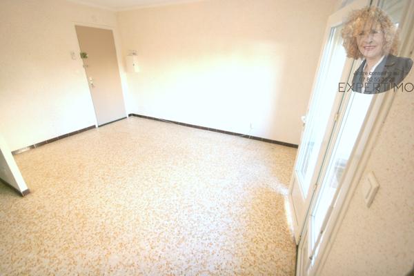 APPARTEMENT T2 RDC, 36 m², TERRASSE – Parking