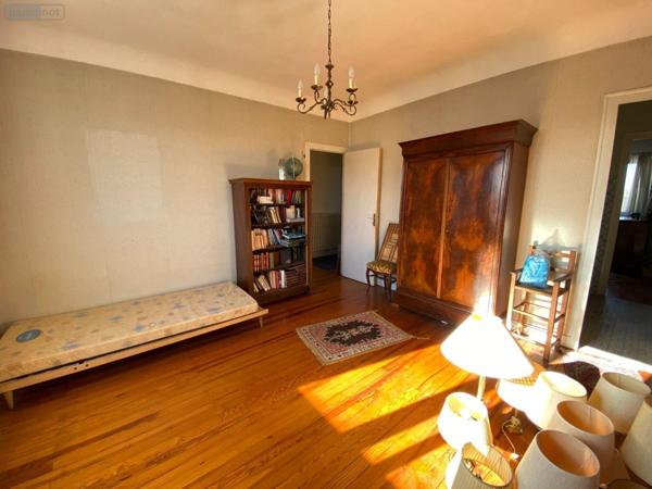 Maison de maître à vendre à Bordeaux en Gironde (33000), ref : 016/1029   
Saint Genès