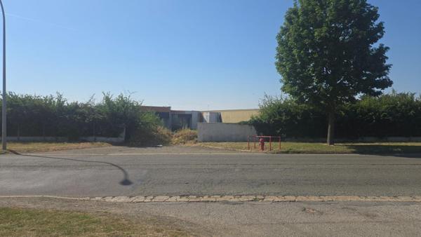 28100 DREUX - TERRAIN  5686 m2 sur ZONE COMMERCIALE & D'ACTIVITES NORD