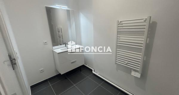 Location Appartement 4 pièces 75.6 m² - Provins 77160