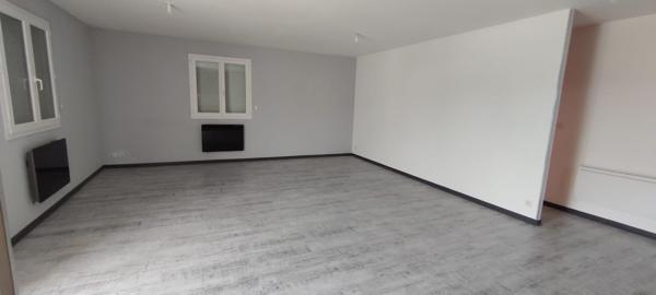 À louer local et bureau 190 m²  Bagard (30140)