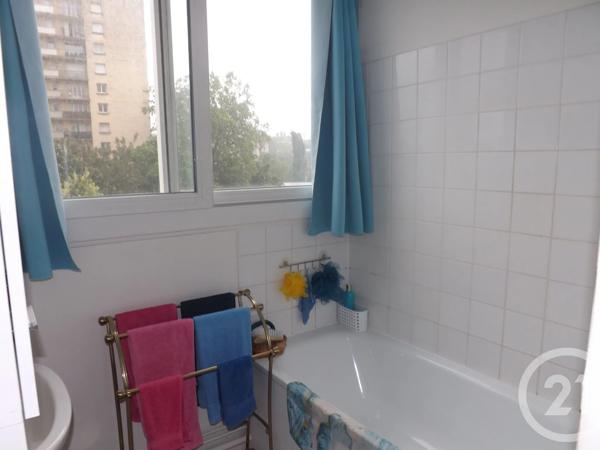 Appartement F4 à vendre  4 pièces - 67 m 2   SAVIGNY SUR ORGE  - 91