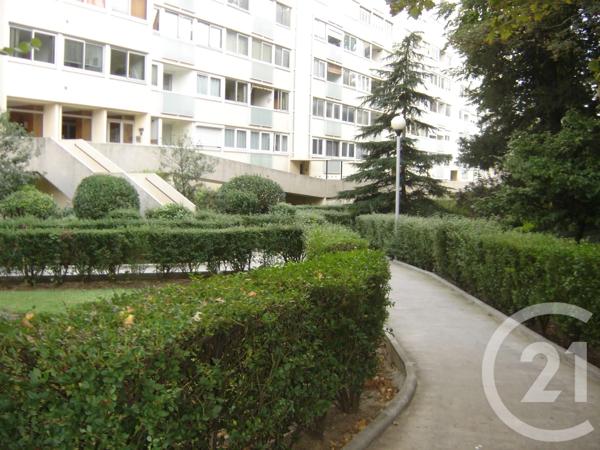 Appartement F4 à vendre  4 pièces - 67 m 2   SAVIGNY SUR ORGE  - 91