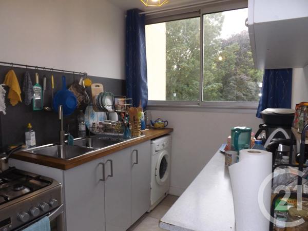 Appartement F4 à vendre  4 pièces - 67 m 2   SAVIGNY SUR ORGE  - 91