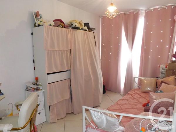 Appartement F4 à vendre  4 pièces - 67 m 2   SAVIGNY SUR ORGE  - 91