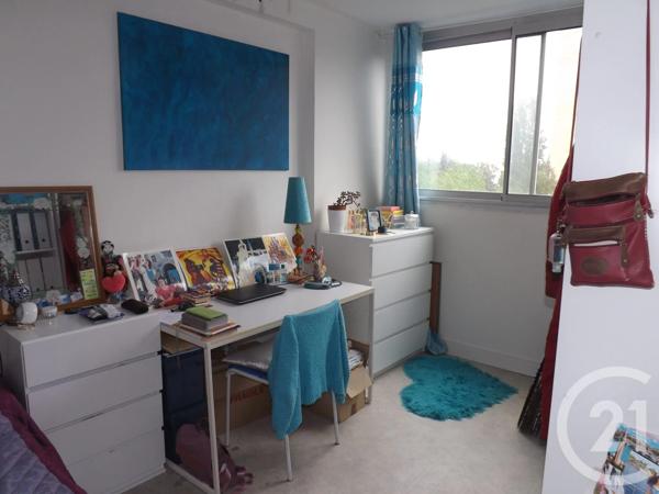 Appartement F4 à vendre  4 pièces - 67 m 2   SAVIGNY SUR ORGE  - 91