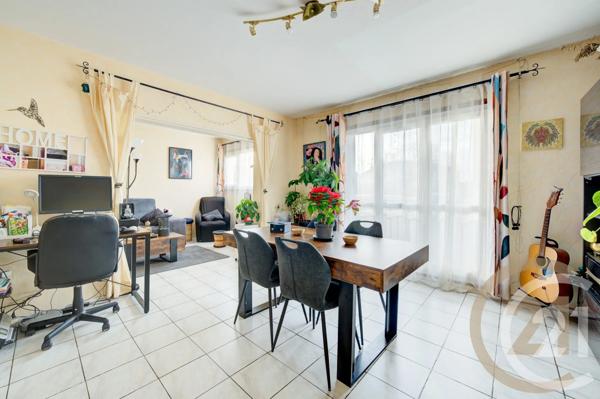 Appartement F4 à vendre  4 pièces - 80,08 m 2   BRUNOY  - 91