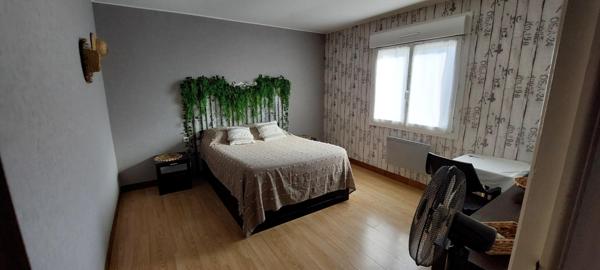 Villa plain-pied, 4 faces, 4 chambres, piscine