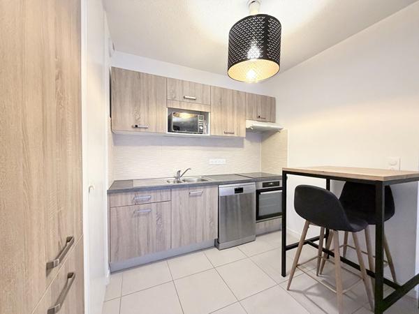 PESSAC - NOES - Appartement 4 pièces - 95m2 - 3ch - Balcons - Parkings