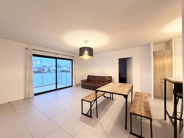 PESSAC - NOES - Appartement 4 pièces - 95m2 - 3ch - Balcons - Parkings