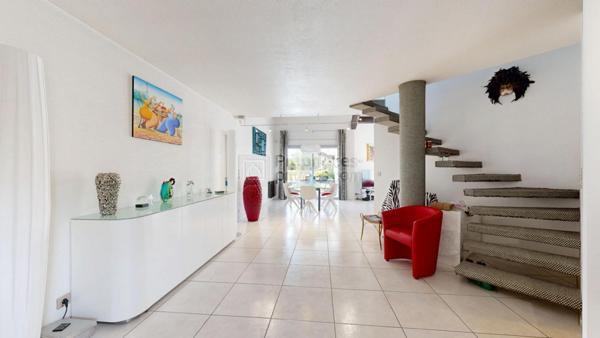 Maison contemporaine à Fenouillet 6 pièce(s) 196 m2