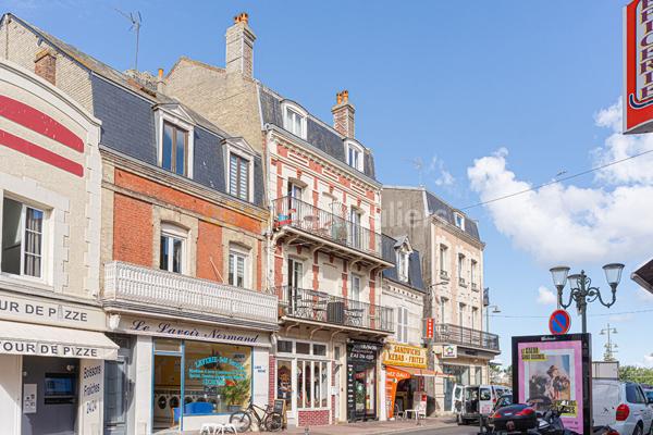 Vente
                Appartement35 m² - 2 Pièces -
                    TROUVILLE SUR MER (14360)