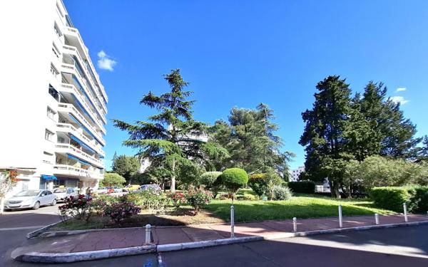 Appartement à vendre    3 pièces • 78 m2 Montpellier