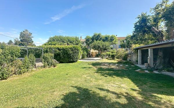 Maison à vendre    6 pièces • 253 m2 Avignon