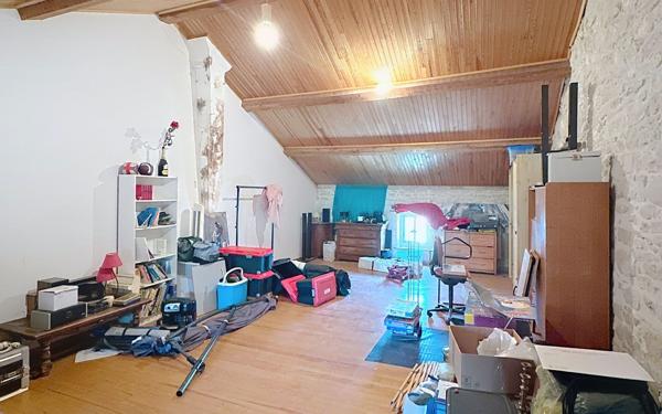 Maison à vendre    6 pièces • 253 m2 Avignon