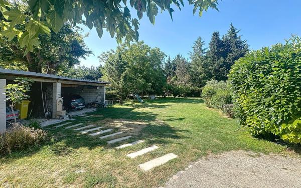 Maison à vendre    6 pièces • 253 m2 Avignon