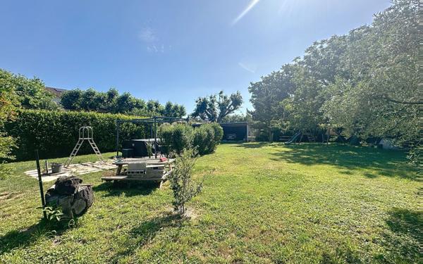 Maison à vendre    6 pièces • 253 m2 Avignon