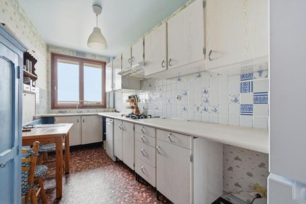 Appartement Saint Germain En Laye 4 pièces 90.08 m2 440 000 € **  - Référence  18541