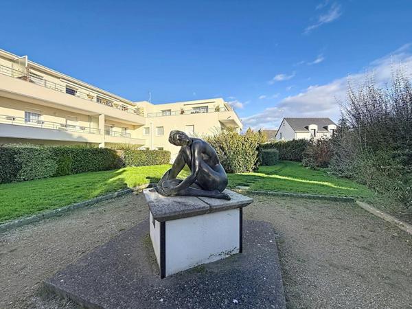 APPARTEMENT T3 DE 67,75 M², DERNIER ÉTAGE AVEC ASCENSEUR, BALCON PLEIN SUD, 2 CHAMBRES, GARAGE ET PARKING VANNES