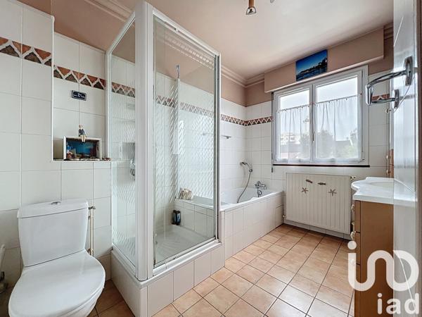 Maison à vendre 6 pièces 140 m² Rueil-Malmaison