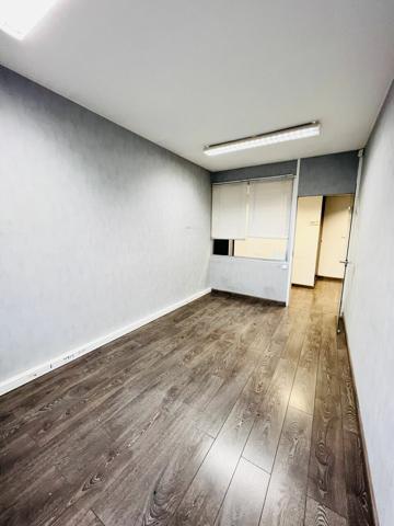 BUREAUX à LOUER de 146 m²